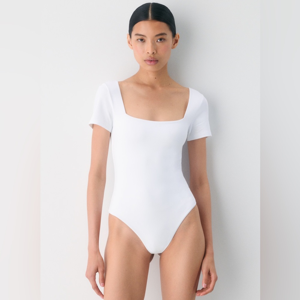 ARITIZA BABTON WHITE WOMENS BODYSUIT